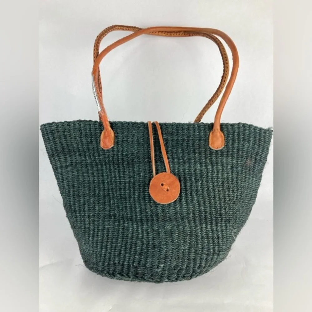 NWOT Handmade woven sisal handbag baskets GREEN w/ leather straps and closure